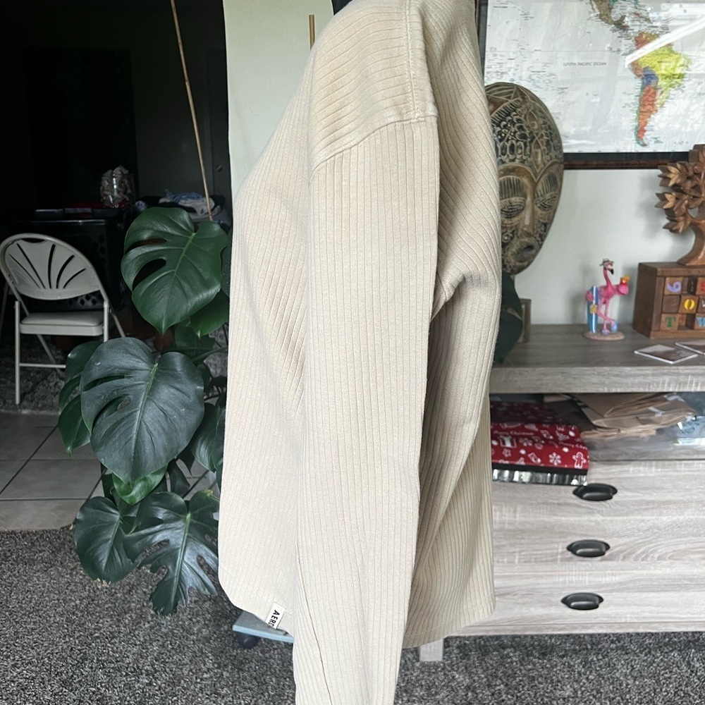 Aeropostale Men's Tan Crewneck Longsleeve - Picture 3 of 7